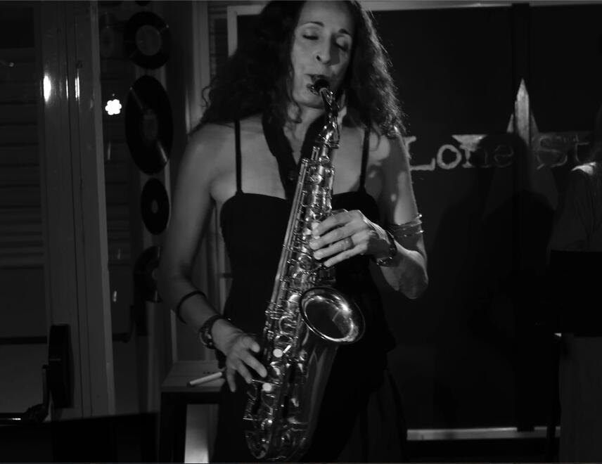 Carolina Canamero sinTIno